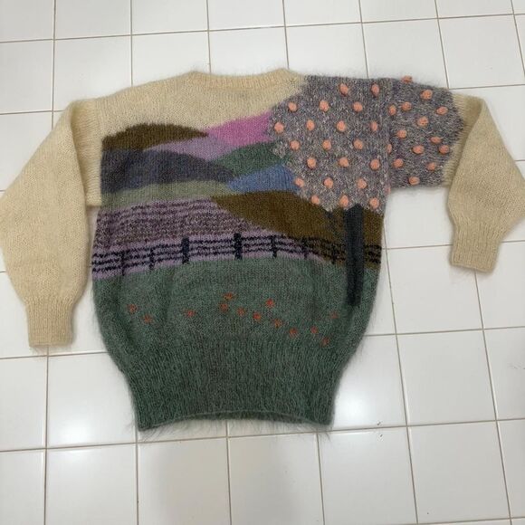 American Suzie Lee Handknit Women's Cottage Scene Sweater with Sheep - Picture 7 of 8